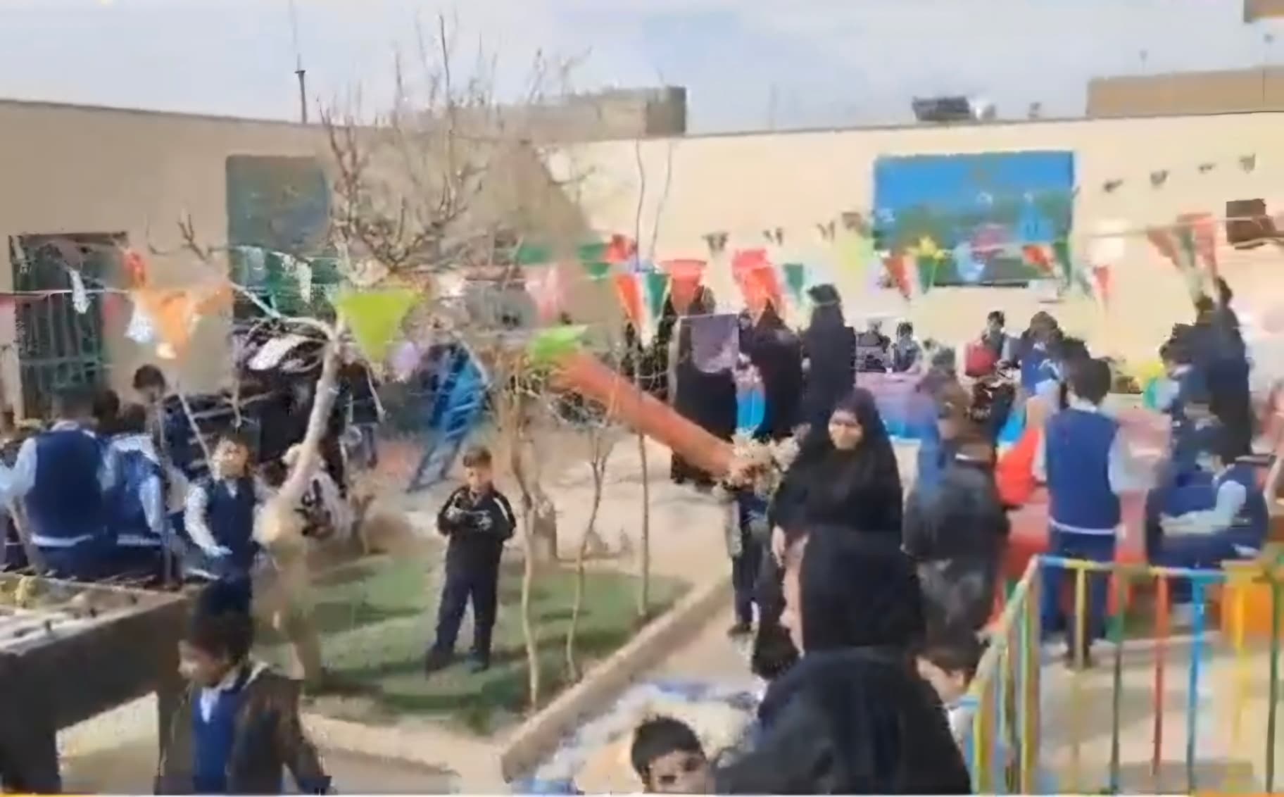 بازارچه همدلی برای کمک به نیازمندان