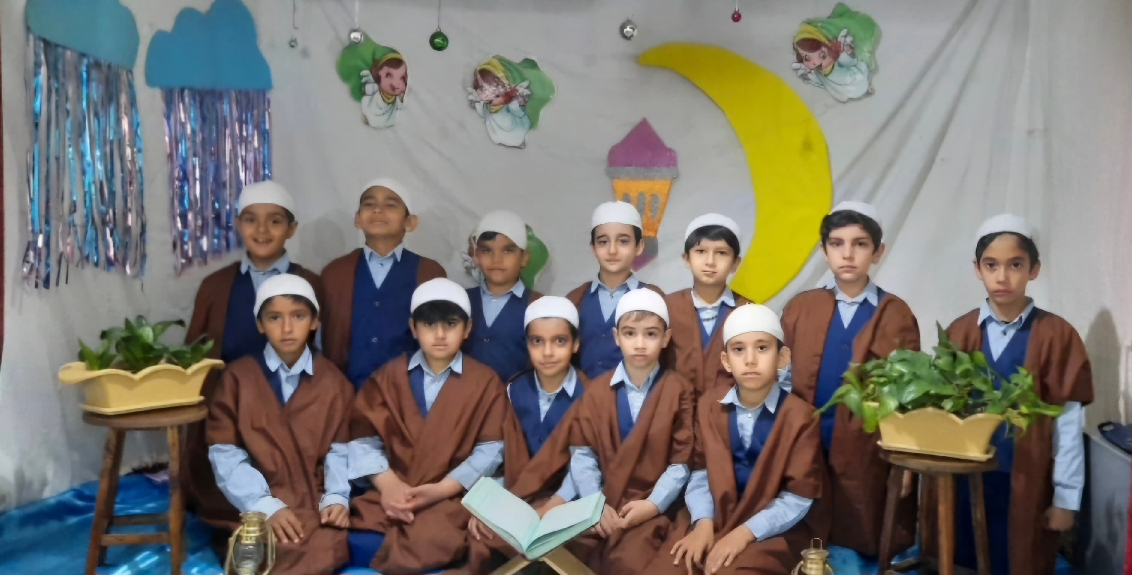 محفل قرآن و جزء خوانی گل پسران عزیزدرماه مبارک رمضان